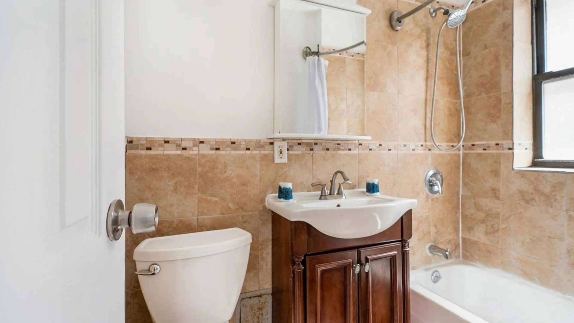 428-2E Newly Furnished 2Br Apartamento Nova Iorque